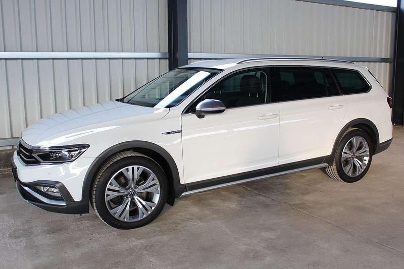 Gebraucht VW Passat Alltrack 200 PS (147 kW) 2020 Pure white Kombi