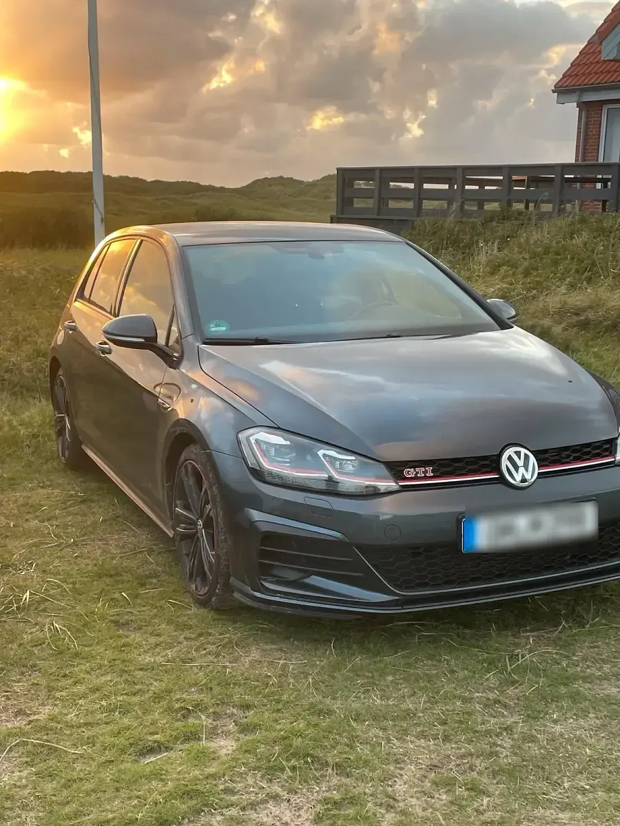 Gebraucht VW Golf VII GTI 245 PS (180 kW) 2019 Andere farben Limousine