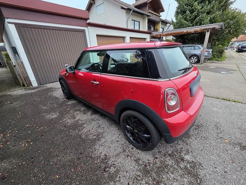 Gebraucht Mini ONE 75 PS (55 kW) 2012 Rot Kleinwagen