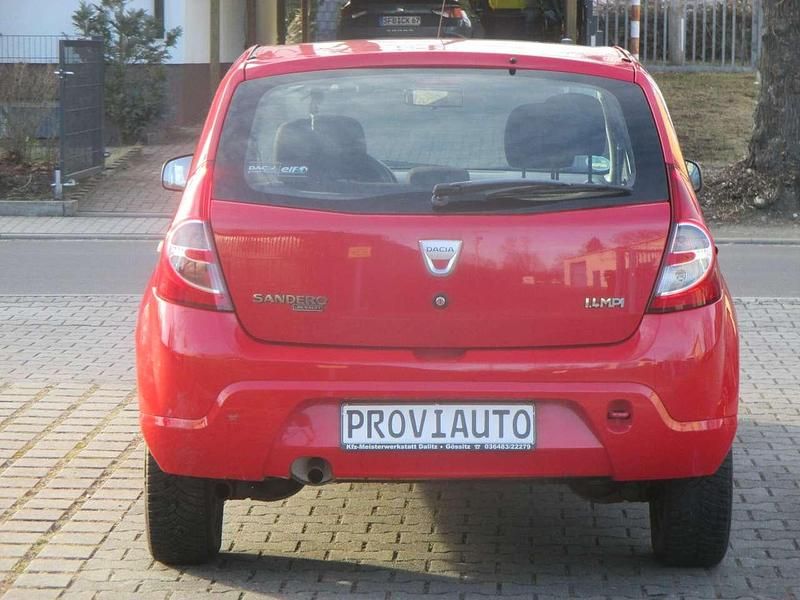 Gebraucht Dacia Sandero Ambiance 75 PS (55 kW) 2009 Rot "passion" Kleinwagen