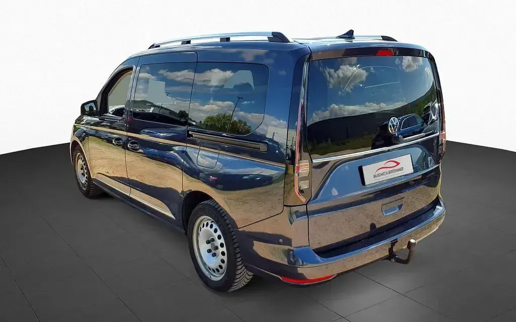 Używany VW Caddy Maxi Style 122 KM (89 kW) 2022 Niebieski Minivan
