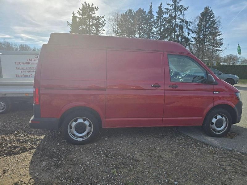 Second-hand VW Transporter 204 CP (150 kW) 2016 Roșu Van