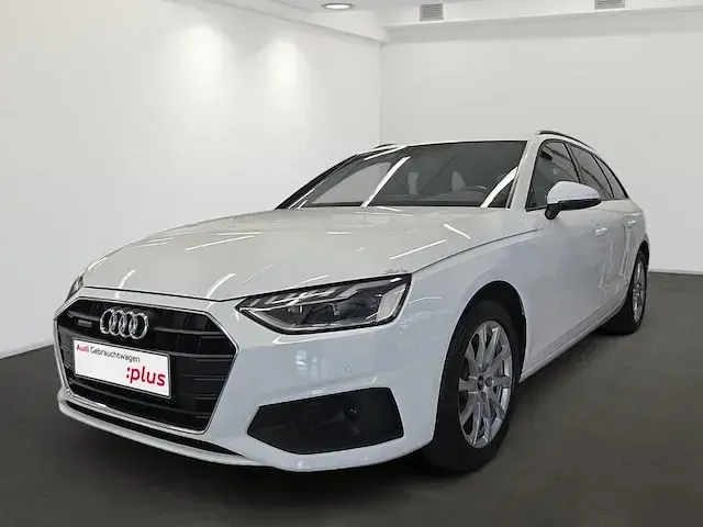 Gebraucht Audi A4 Ambiente 204 PS (150 kW) 2023 Ibisweiß Kombi