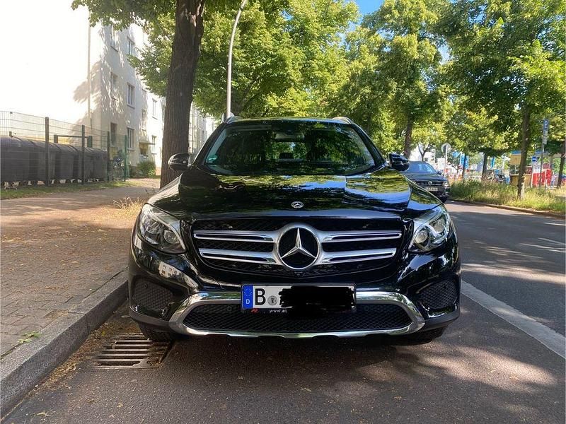 Gebraucht Mercedes GLC250 211 PS (155 kW) 2018 Schwarz SUV