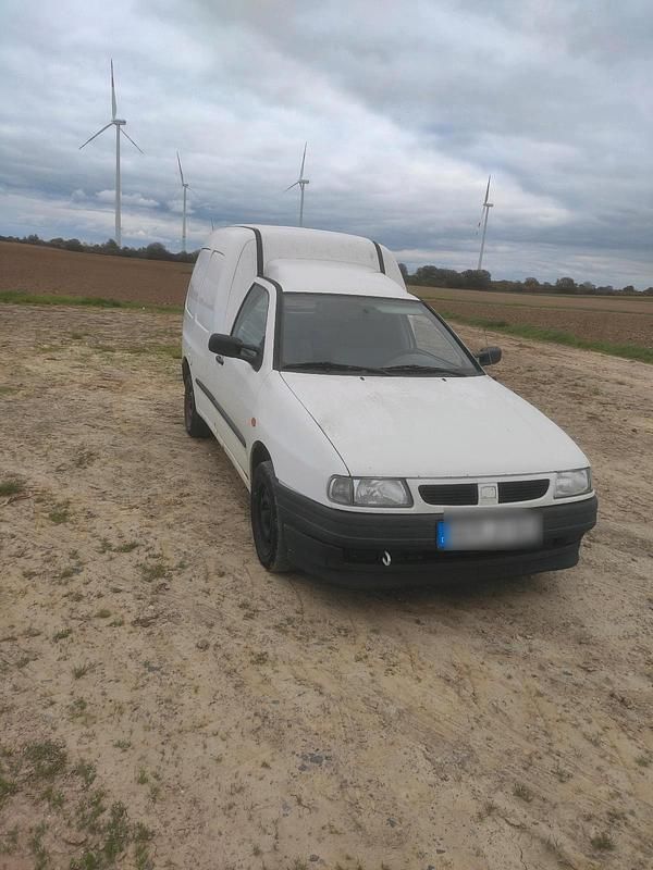 Weiß Gebraucht 2002 VW Caddy Van / Kleinbus | 1.200 € (Guter Preis) - Bild 1/4