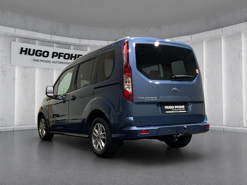 Gebraucht Ford Tourneo Titanium 120 PS (88 kW) 2022 Blau Van / Kleinbus