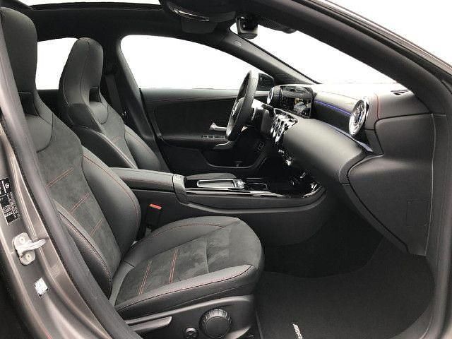 Gebraucht Mercedes CLA200 AMG line 150 PS (110 kW) 2025