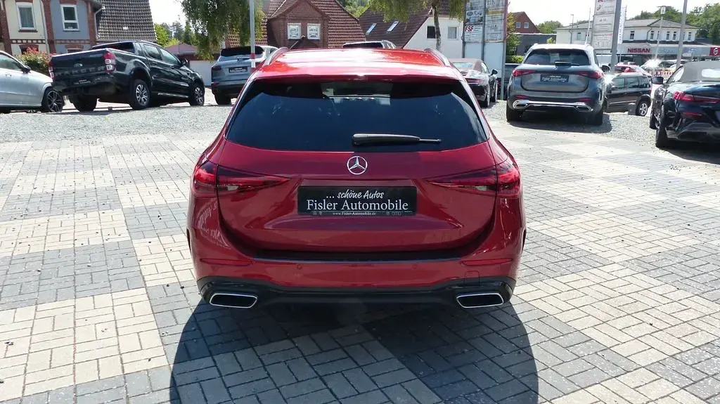 Gebraucht Mercedes C220 Business 200 PS (147 kW) 2022 Rot Limousine