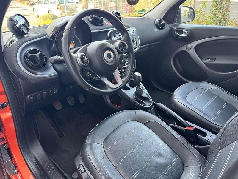 Gebraucht Smart ForFour 90 PS (66 kW) 2018 Grau Kleinwagen