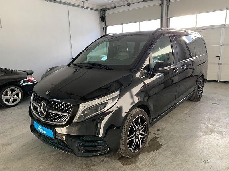 Obsidianschwarz metallic Gebraucht 2020 Mercedes V300 Edition Van / Kleinbus | 56.999 € - Bild 1/4
