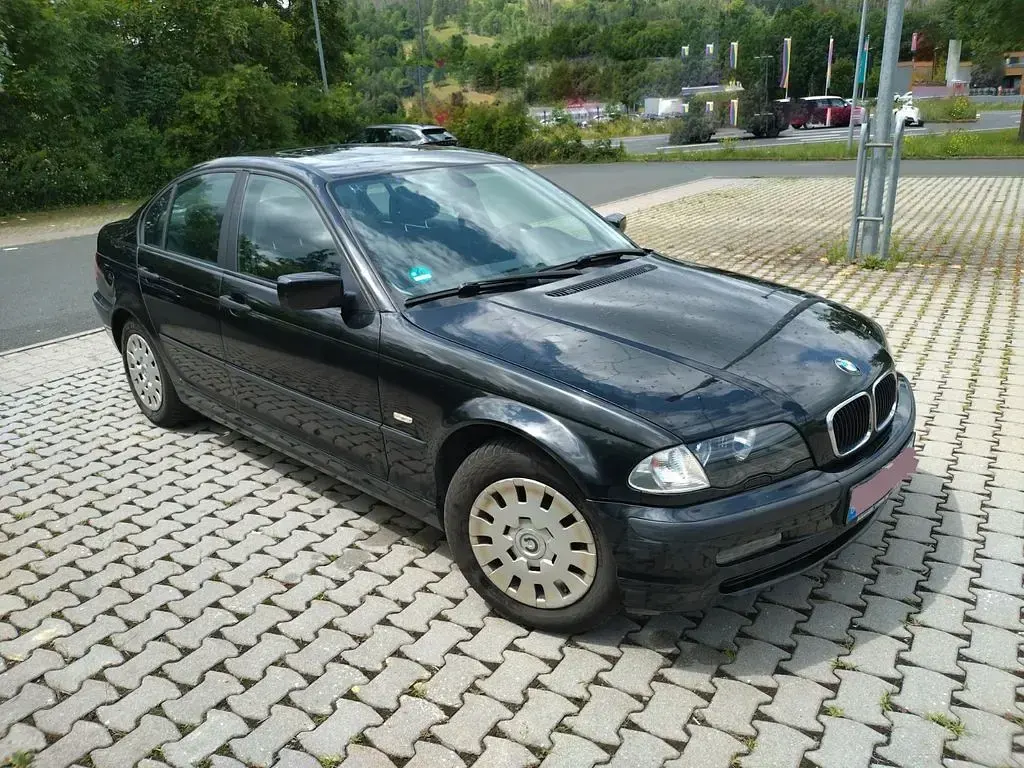 Occasion BMW 318 118 ch (86 kW) 2001 Noir Berline