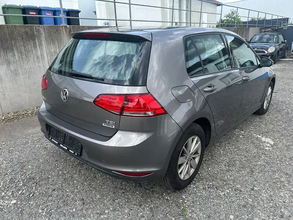 Gebraucht VW Golf VII Comfortline 86 PS (63 kW) 2016 Grau Limousine