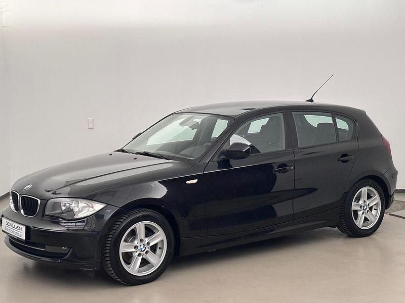 Gebraucht BMW 118 Advantage 143 PS (105 kW) 2011 Black sapphire metallic Kleinwagen