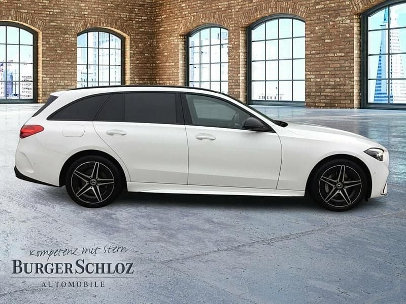Gebraucht Mercedes C300e AMG 313 PS (230 kW) 2022 Unilack polarweiß Kombi