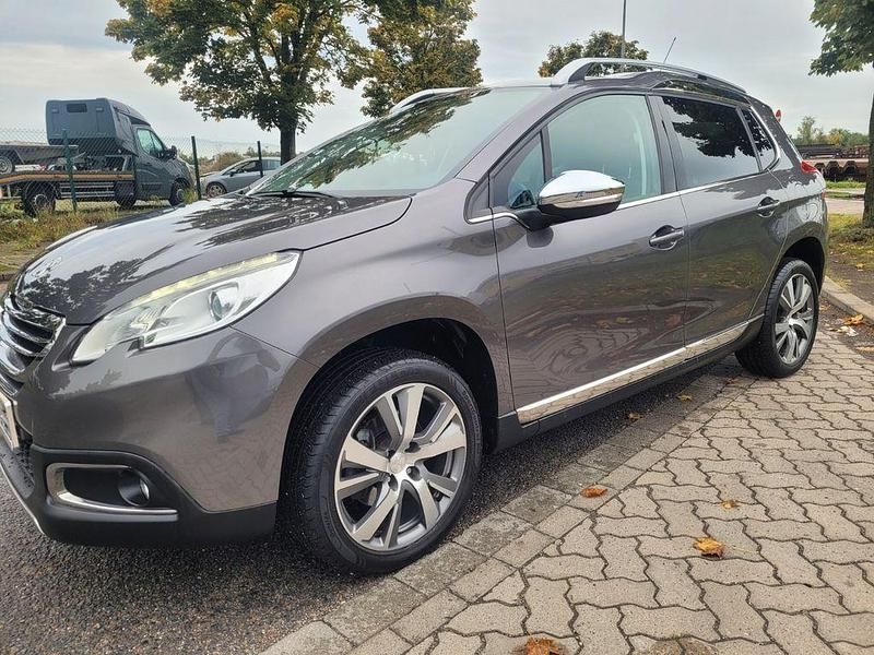 Grau Gebraucht 2014 Peugeot 2008 Allure SUV | 6.200 € (Guter Preis) - Bild 1/4