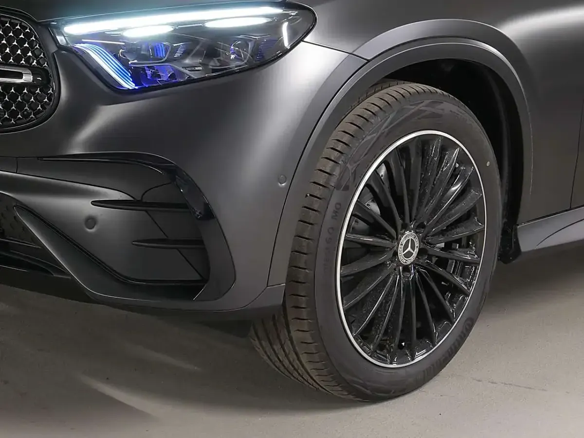 Gebraucht Mercedes GLC450 AMG 367 PS (269 kW) 2026 Grau SUV