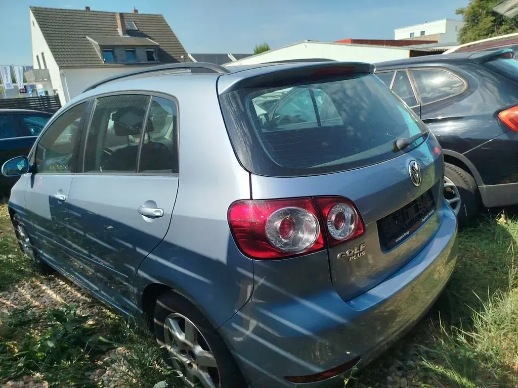Gebraucht VW Golf Plus Comfortline 105 PS (77 kW) 2010 Blau Van / Kleinbus