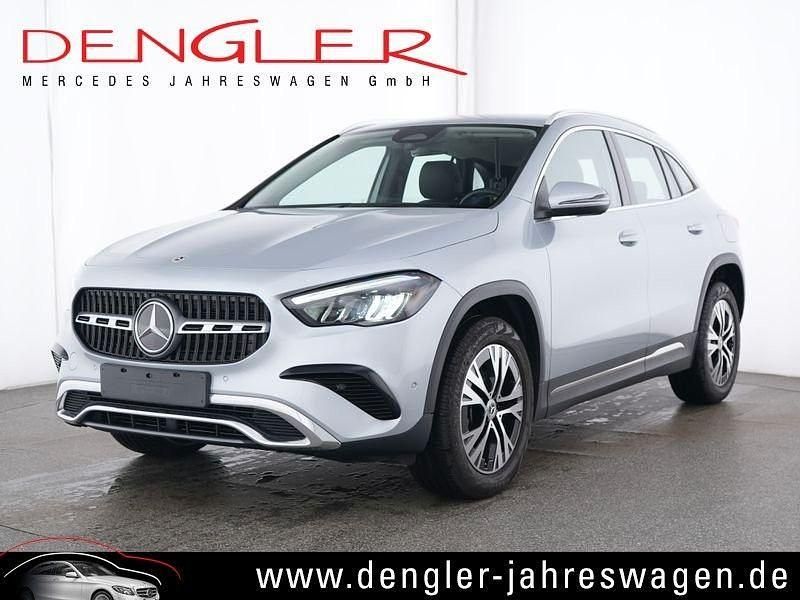 Hightechsilber metallic Gebraucht 2024 Mercedes GLA180 Progressive SUV | 33.990 € (Guter Preis) - Bild 1/4