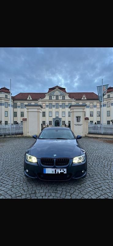 Gebraucht BMW 318 143 PS (105 kW) 2010 Blau Coupé