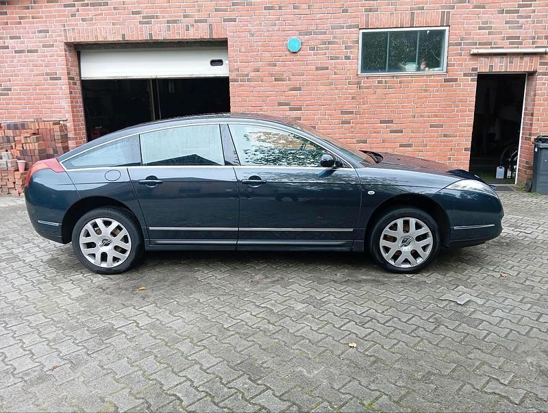 Grau Gebraucht 2008 Citroën C6 Prestige Limousine | 4.450 € - Bild 1/4