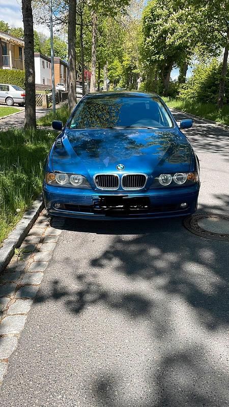 Second-hand BMW 525 192 CP (141 kW) 2002 Albastru Berlinǎ