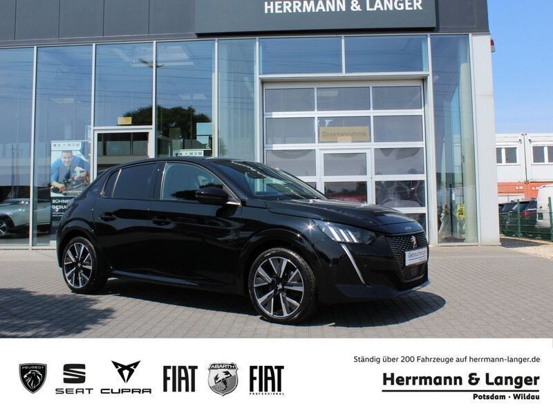 Schwarz / perla nera schwarz (metallic) Gebraucht 2022 Peugeot 208 GT Kleinwagen | 15.997 € (Etwas zu teuer) - Bild 1/4
