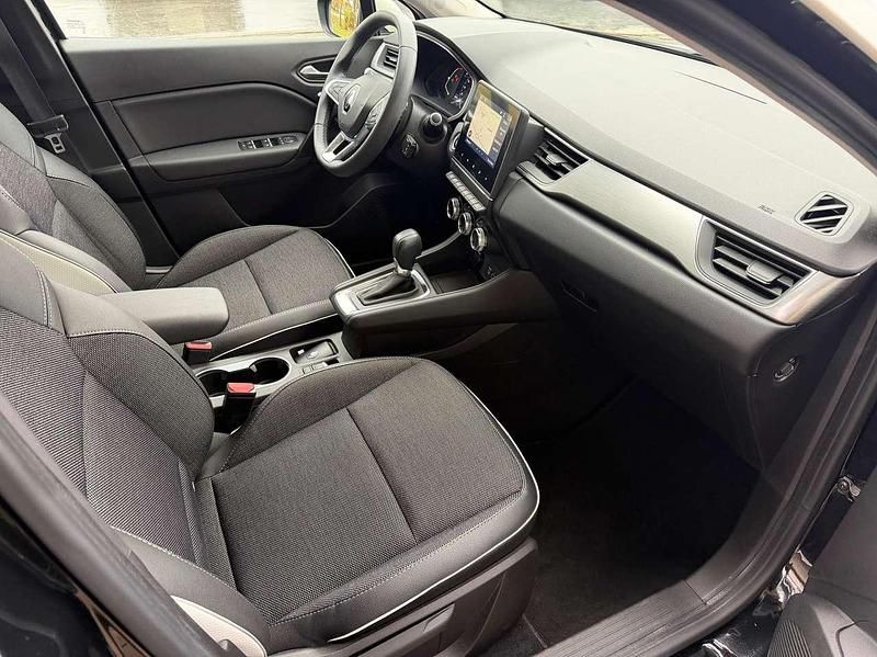 Gebraucht Renault Captur Intens 140 PS (102 kW) 2022 Schwarz gne + weiss qnw SUV