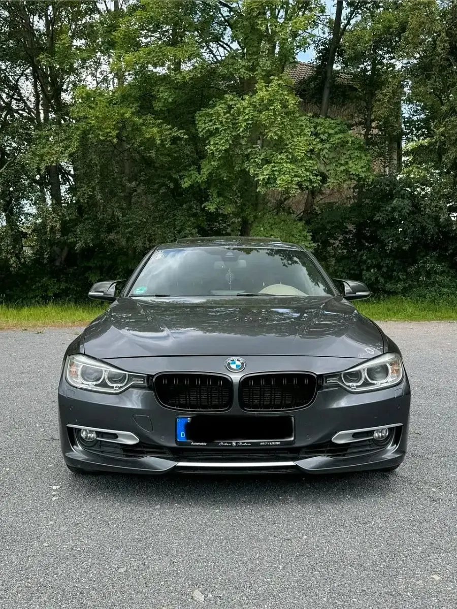 Gebraucht BMW 328 245 PS (180 kW) 2011 Grau Limousine