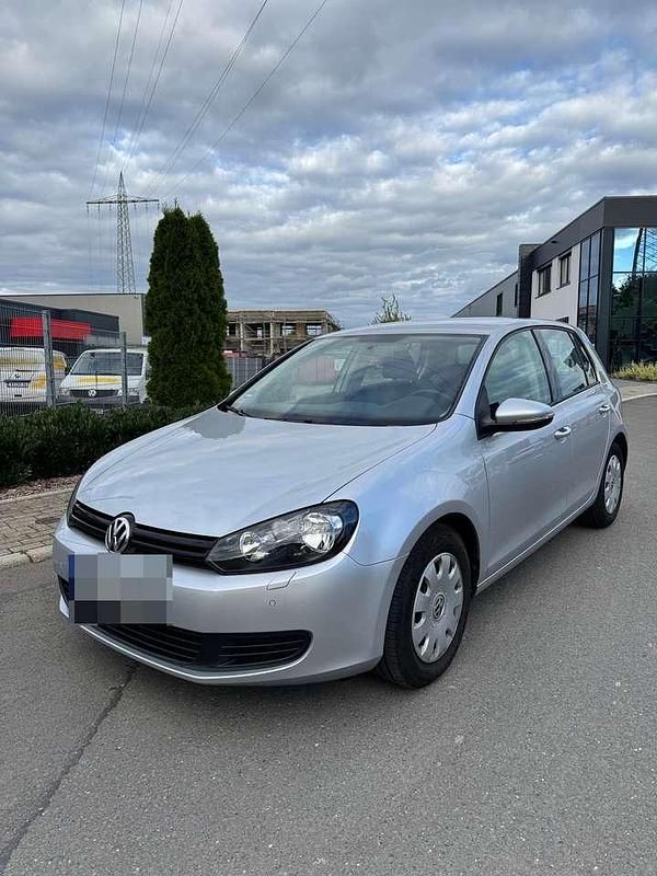 Grau Gebraucht 2011 VW Golf VI Trendline Kleinwagen | 6.500 € (Etwas zu teuer) - Bild 1/4