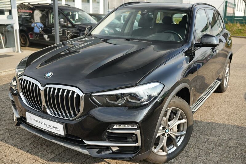 Schwarz Gebraucht 2020 BMW X5 xLine SUV | 49.999 € (Guter Preis) - Bild 1/4