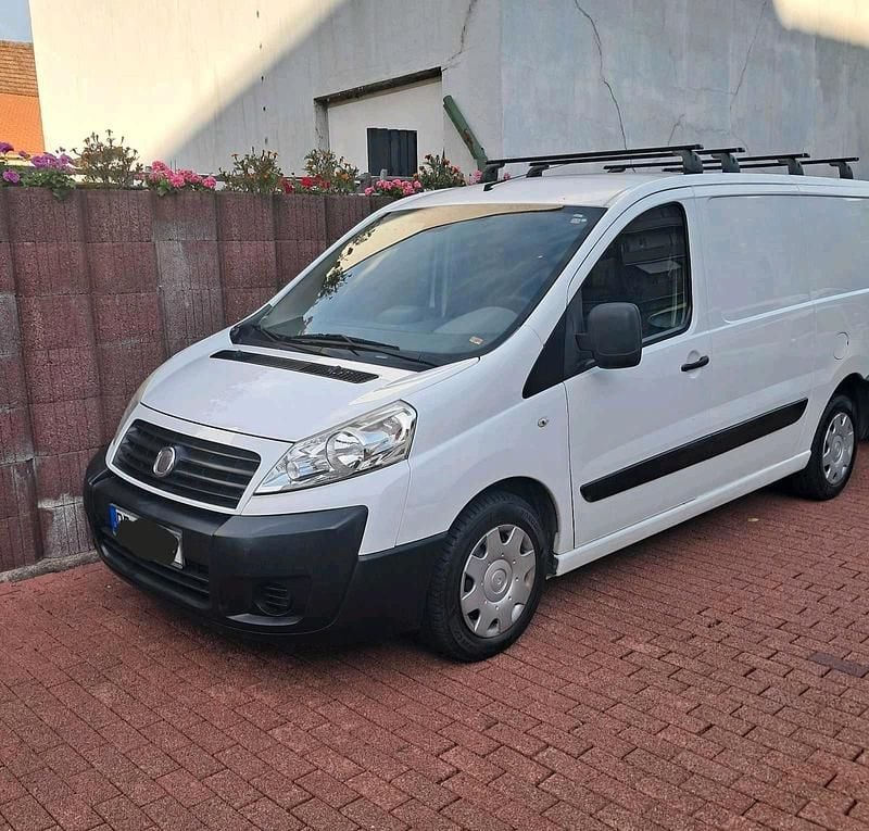 Weiß Gebraucht 2009 Fiat Scudo Van / Kleinbus | 4.900 € (Fairer Preis) - Bild 1/4