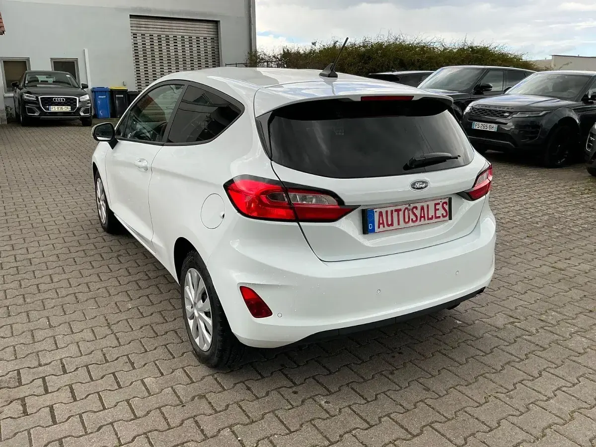 Gebraucht Ford Fiesta 95 PS (69 kW) 2022 Weiß Kleinwagen