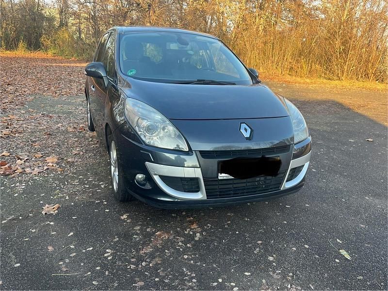 Grau Gebraucht 2010 Renault Scénic III Van / Kleinbus | 4.100 € (Guter Preis) - Bild 1/4