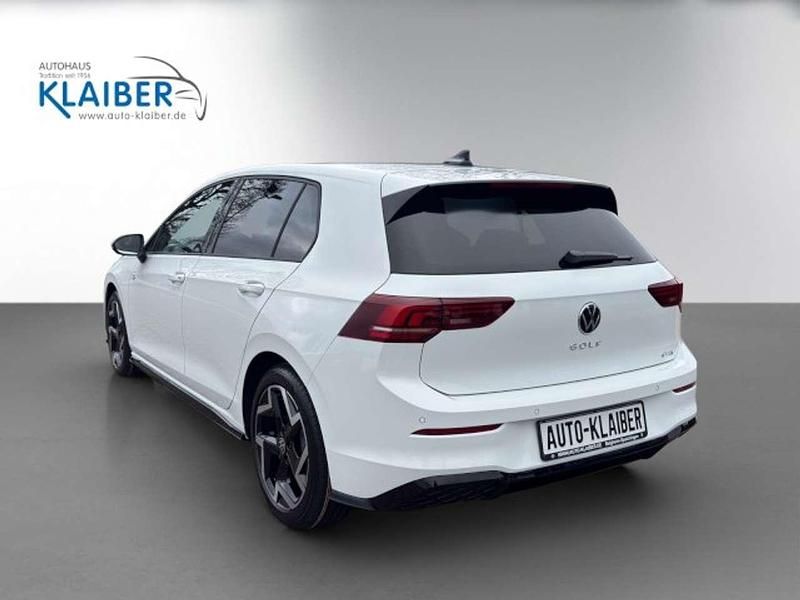 Neu VW Golf VIII R 150 PS (110 kW) 2026 Pure white (weiß) Limousine