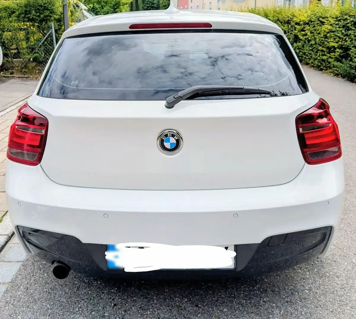 Gebraucht BMW 116 M Sport 136 PS (100 kW) 2015 Weiß Kleinwagen