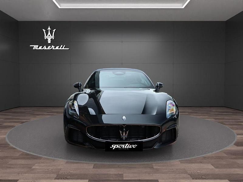 Gebraucht Maserati GranCabrio 549 PS (403 kW) 2024 Nero assoluto Cabrio
