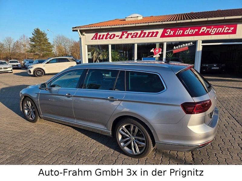 Gebraucht VW Passat Elegance 239 PS (175 kW) 2016 Silber Kombi