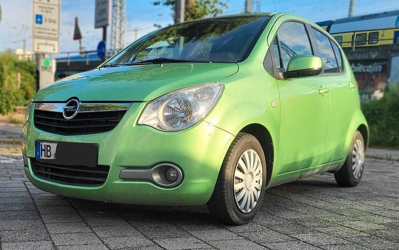 Grün Gebraucht 2009 Opel Agila Limousine | 2.680 € (Guter Preis) - Bild 1/4