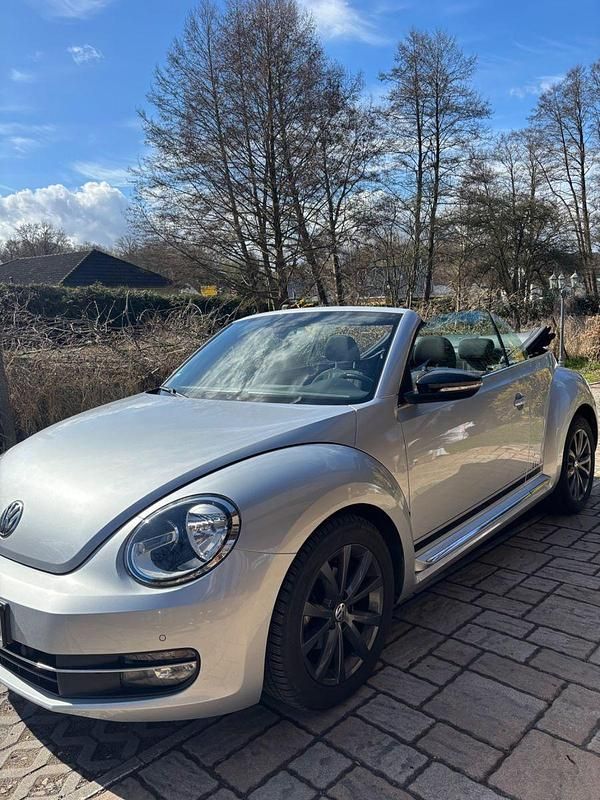 Gebraucht VW Beetle CLUB 105 PS (77 kW) 2015 Silber Kleinwagen