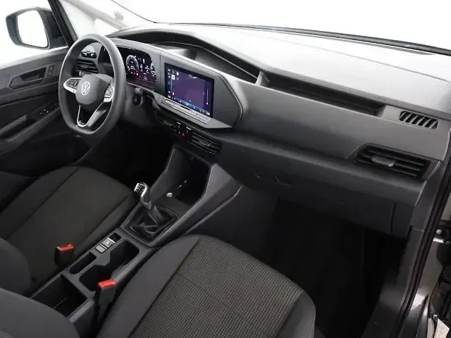 Używany VW Caddy Basis 102 KM (75 kW) 2025 Szary Minivan