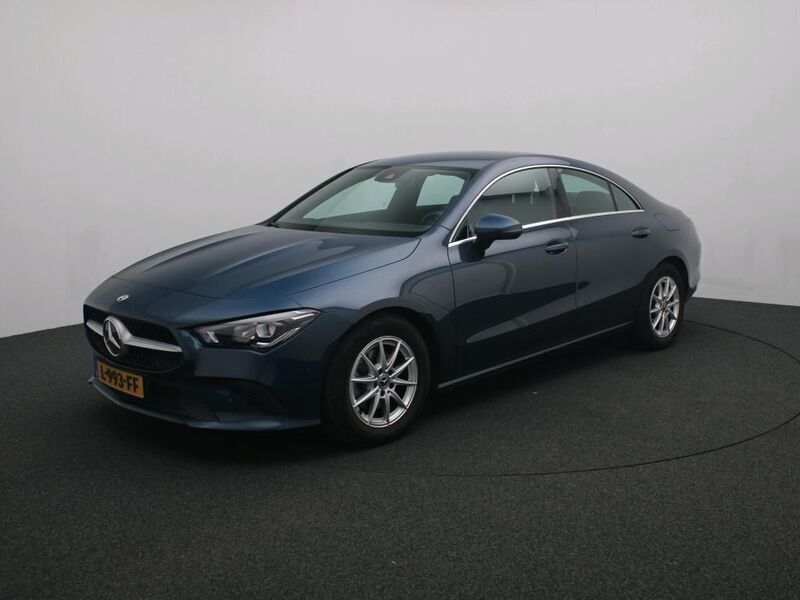 Blau Gebraucht 2021 Mercedes CLA180 Business Limousine | 22.800 € (Superpreis) - Bild 1/3
