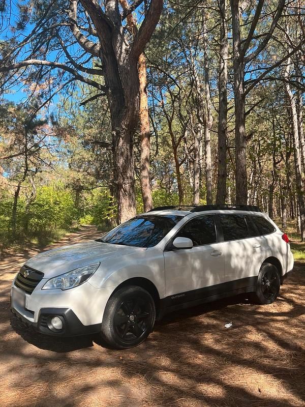 Gebraucht Subaru Outback 175 PS (128 kW) 2013 Weiß Kombi