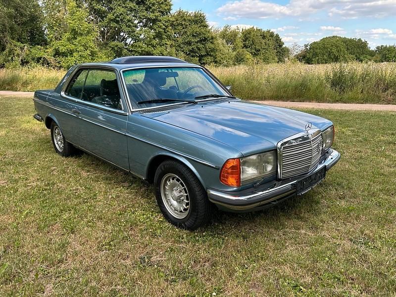 Blau Gebraucht 1978 Mercedes 280 Coupé | 12.900 € - Bild 1/4