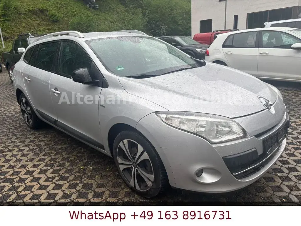 Gebraucht Renault Mégane Bose Edition 131 PS (96 kW) 2011 Limousine