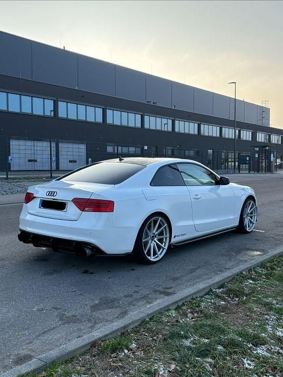 Gebraucht Audi A5 Sport 177 PS (130 kW) 2013 Weiß Coupé