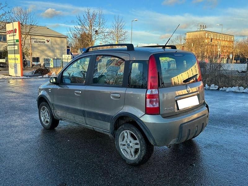 Gebraucht Fiat Panda 4x4 Climbing 69 PS (50 kW) 2009 Grau Kleinwagen