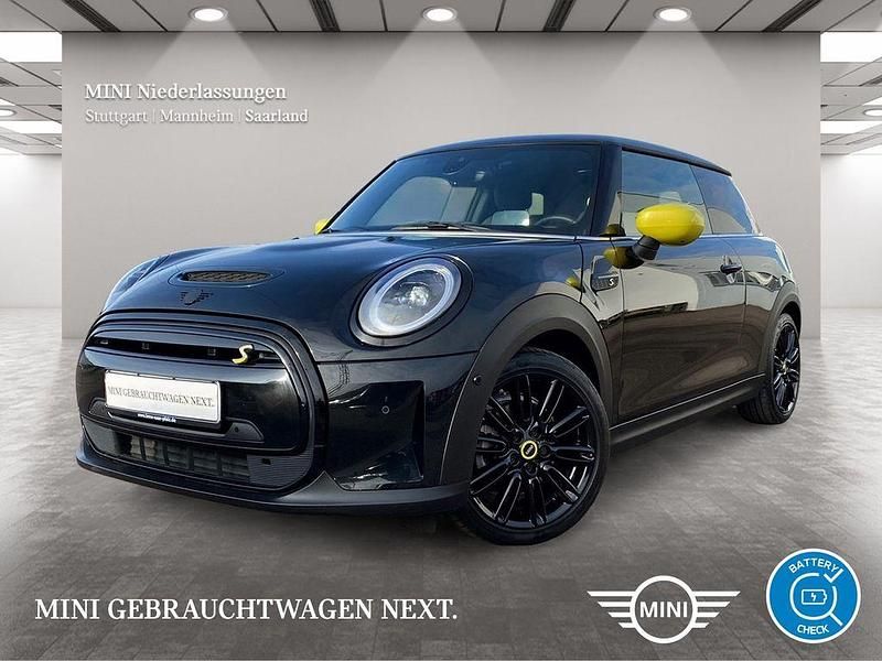 Schwarz Gebraucht 2022 Mini Cooper SE Kleinwagen | 19.590 € (Etwas zu teuer) - Bild 1/4