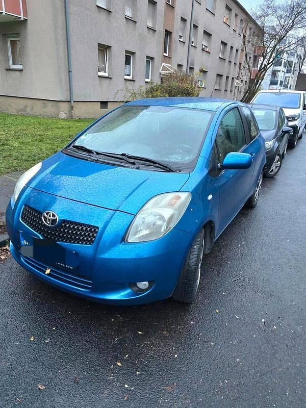Blau Gebraucht 2008 Toyota Yaris Kleinwagen | 3.099 € (Fairer Preis) - Bild 1/4