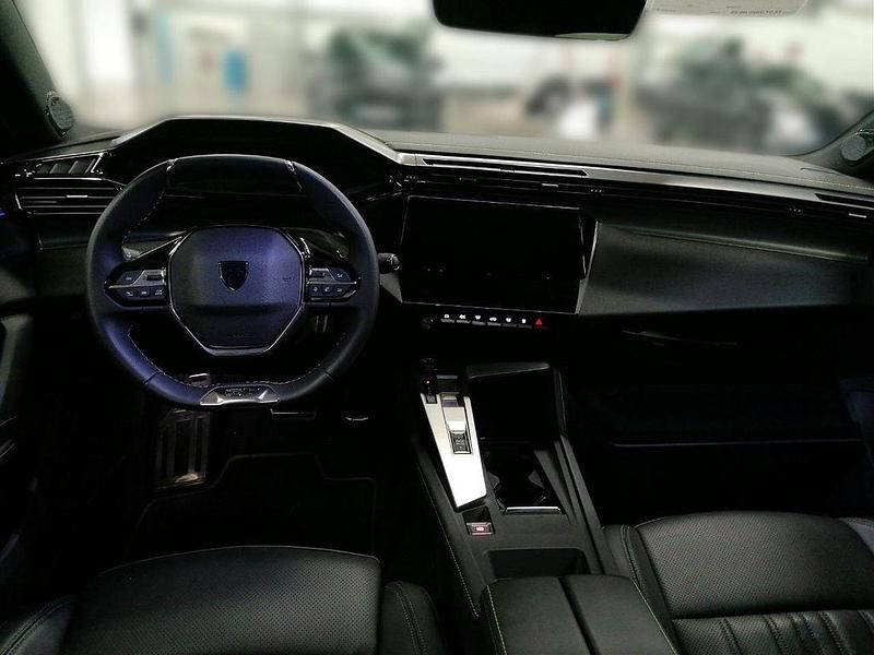 Gebraucht Peugeot 408 GT GT 181 PS (133 kW) 2024 Rot Limousine