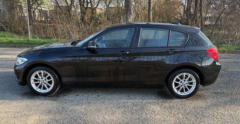 Second-hand BMW 116 Advantage 109 CP (80 kW) 2017 Negru Hatchback